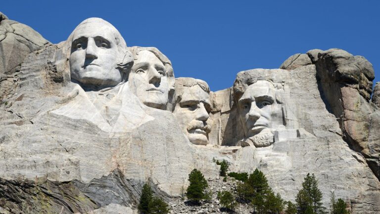 Mont Rushmore : une merveille sculptée dans la montagne