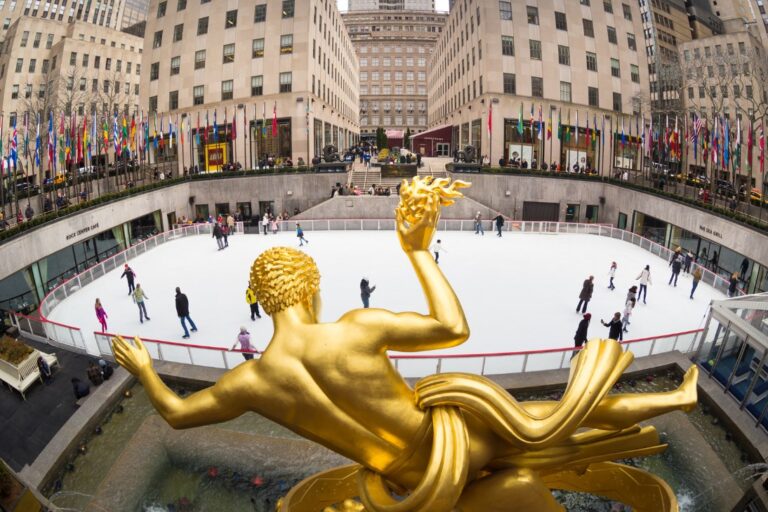 Rockefeller Center : Un emblème de l&rsquo;architecture et du divertissement à New York